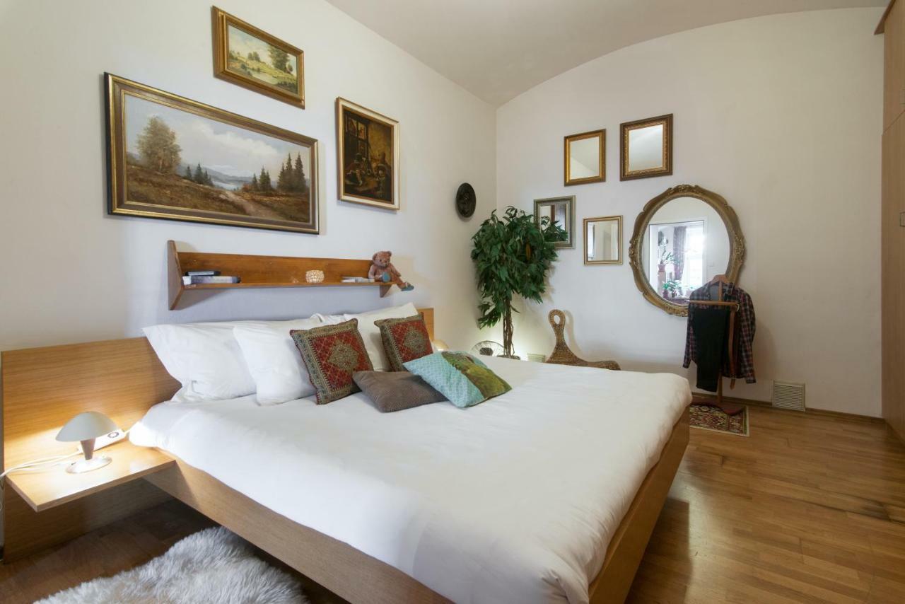 Victoria Design Stays - Apartment Rehorova براغ المظهر الخارجي الصورة